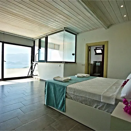 Stonehillkas Hotel 3*