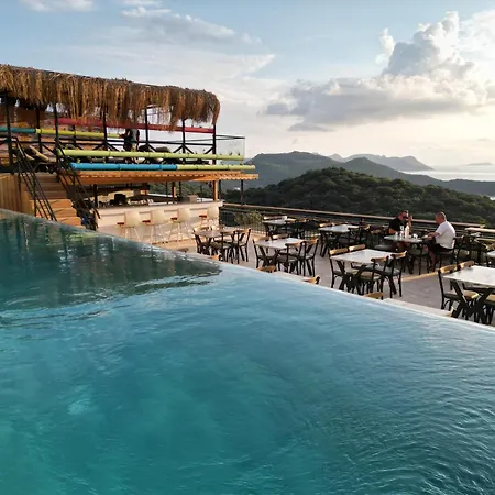 Stonehillkas Hotel 3*